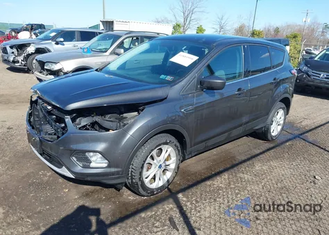 2017 Ford Escape Se z USA, uszkodzony, nr VIN 1FMCU9GD8HUC75467